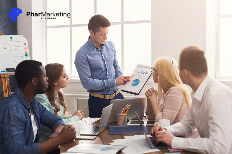 Phân tích khách hàng và thị trường giúp bạn nắm bắt các xu hướng thịnh hành hiện nay